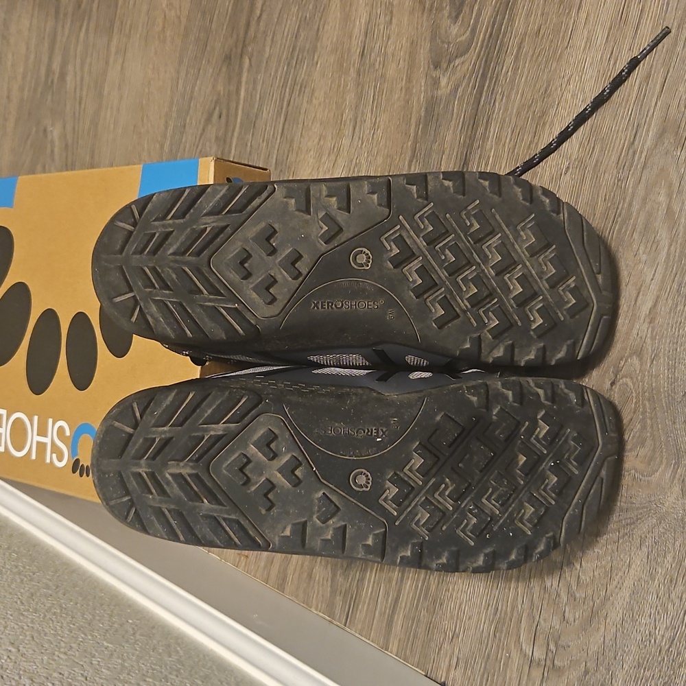 Xero DayLite Hiking Boots Sz 9 - Picture 6 of 6